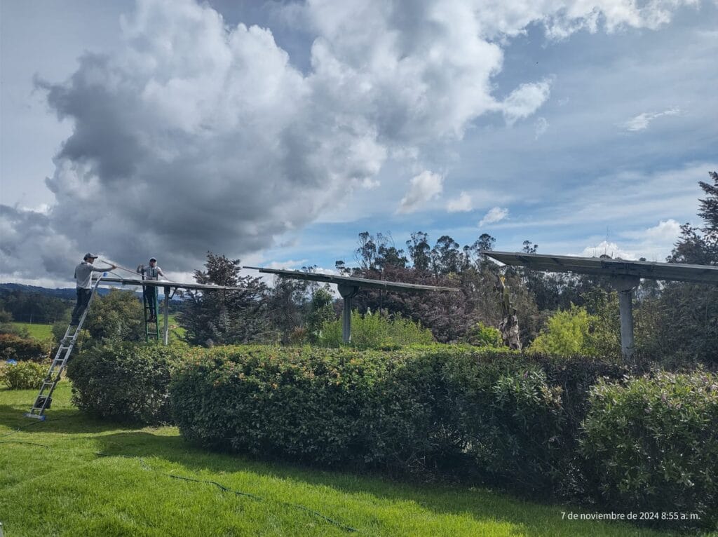 mantenimiento-limpieza-paneles-1